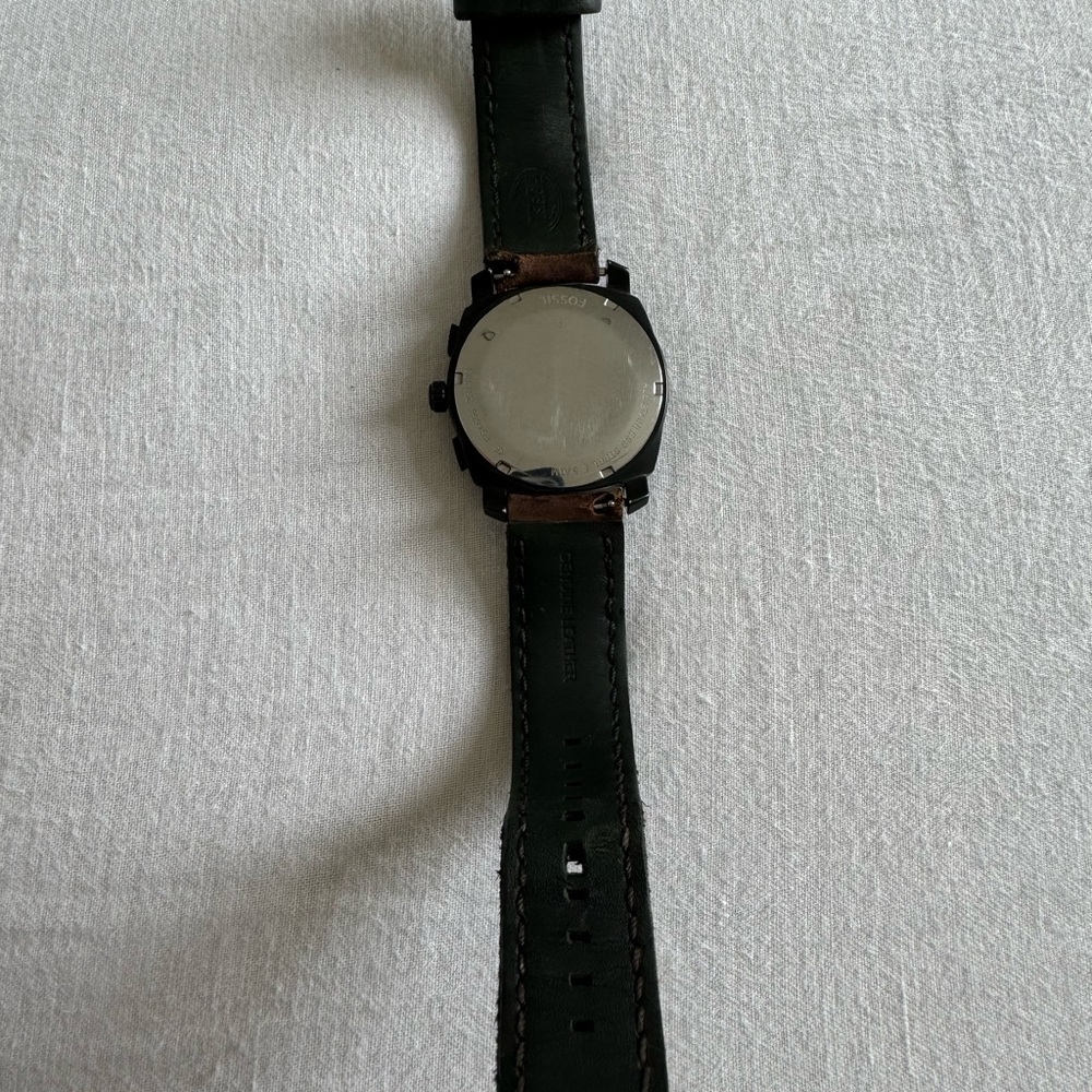 Fossil Watch - Picture 3 of 4